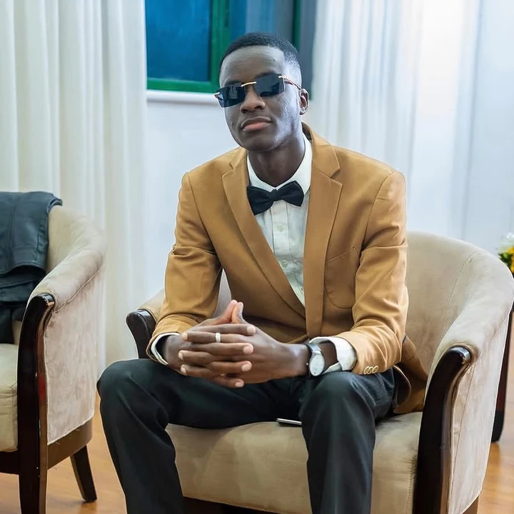 Portrait of Steven Wambia